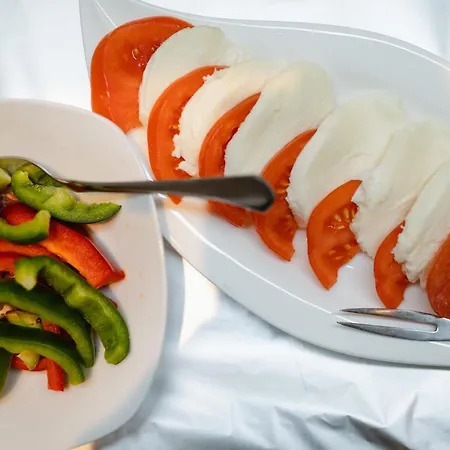 Am Denkmal * نورديرني