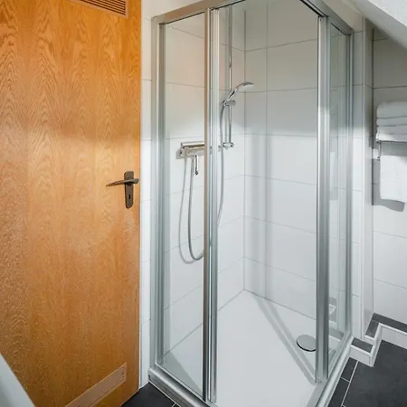 Am Denkmal فندق نورديرني