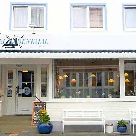 Am Denkmal Otel *