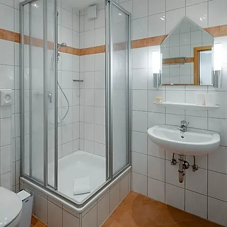 Am Denkmal Otel