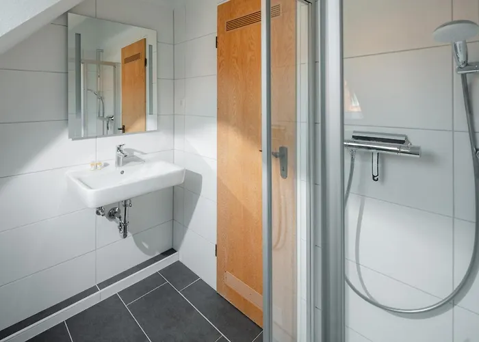 Am Denkmal Отель *