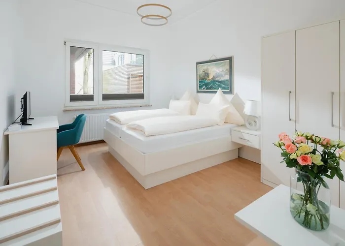 Am Denkmal Отель